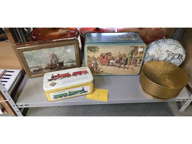 Lot 64 - diverse blikken dozen 5 stuks - afbeelding 1 van  3