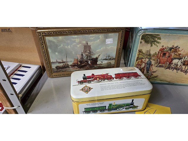 Lot 64 - diverse blikken dozen 5 stuks - afbeelding 2 van  3