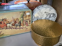 Lot 64 - diverse blikken dozen 5 stuks - afbeelding 3 van  3