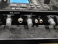 Lot 64 - draagbaar audiosysteem 200w op accu - afbeelding 4 van  7