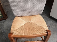 Lot 64 - houten stoel. 3 stuks - afbeelding 3 van  5