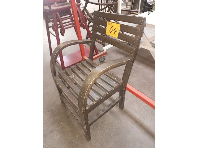 Lot 64 - kinderstoel - afbeelding 1 van  3