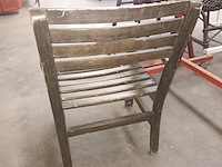 Lot 64 - kinderstoel - afbeelding 2 van  3