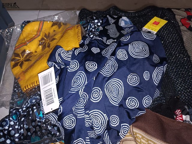 Lot 64 - kledij - afbeelding 3 van  5