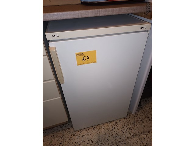 Lot 64 - koelkast aeg - afbeelding 1 van  3