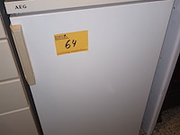 Lot 64 - koelkast aeg - afbeelding 1 van  3