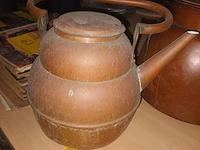 Lot 64 - koperen ketel. 2 stuks - afbeelding 2 van  4