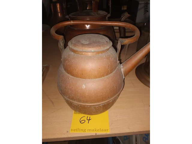 Lot 64 - koperen ketel. 2 stuks - afbeelding 4 van  4