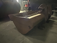 Lot 64 - kraanbak - afbeelding 2 van  2