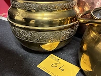 Lot 64 - lot koperen kookpotten en ketels - 5 stuks - afbeelding 2 van  3