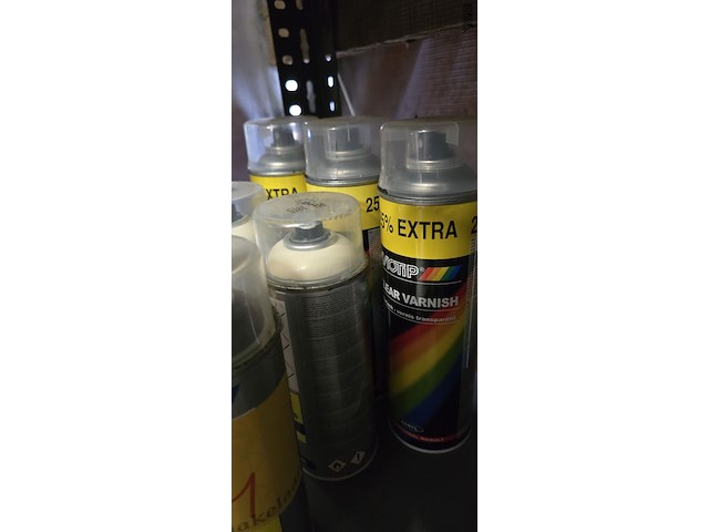 Lot 64 - lotje verfspuiten ong 7 stuks - afbeelding 3 van  3