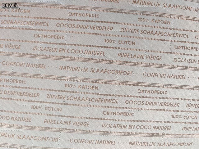 Lot 64 - matras - afbeelding 2 van  4