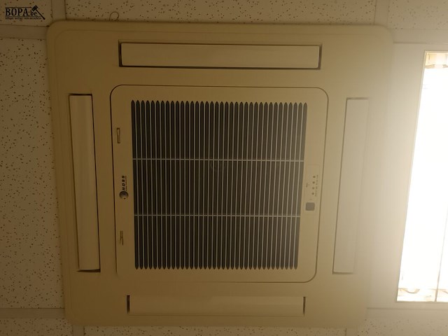 Lot 64 - rhoss inbouw airco/verwarming - afbeelding 1 van  1