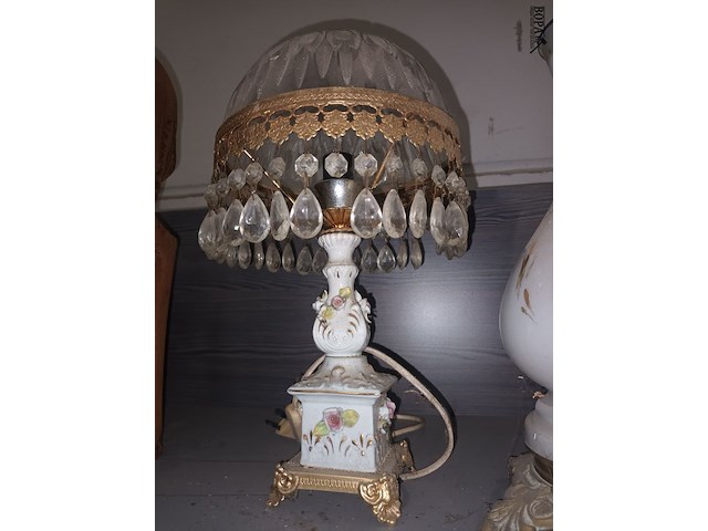 Lot 64 - tafellampen. 4 stuks - afbeelding 2 van  5