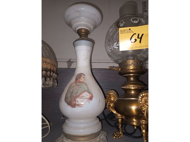 Lot 64 - tafellampen. 4 stuks - afbeelding 3 van  5