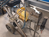 Lot 64 - verfspuitmachine taiver - afbeelding 1 van  5