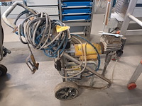 Lot 64 - verfspuitmachine taiver - afbeelding 4 van  5