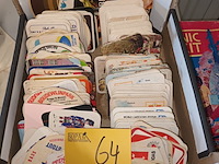 Lot 64 - vintage bierviltjes. 1 doos - afbeelding 1 van  8