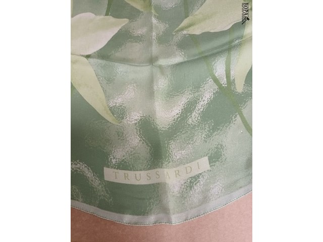 Lot 64 - zijden sjaal trussardi - afbeelding 2 van  3