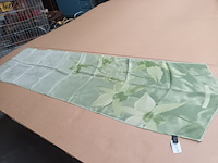 Lot 64 - zijden sjaal trussardi - afbeelding 3 van  3