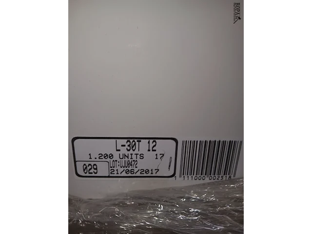 Lot 640 - draadclips - afbeelding 2 van  3