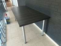 Lot 643 - eettafel