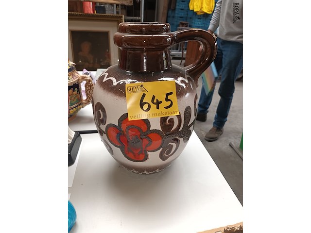 Lot 645 - sierkan - afbeelding 1 van  4
