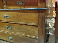 Lot 65 - antiek meubel commode met keramische tegels en marmeren blad - afbeelding 4 van  5