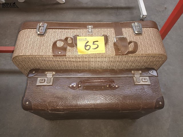 Lot 65 - antieke reiskoffer. 2 stuks - afbeelding 1 van  4