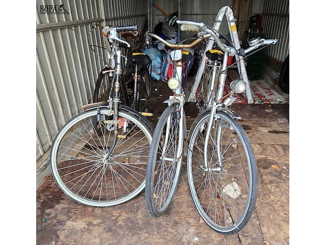 Lot 65 - damesfietsen 3 stuks - afbeelding 1 van  5