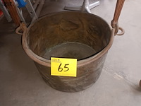 Lot 65 - grote koperen ketel - afbeelding 1 van  3