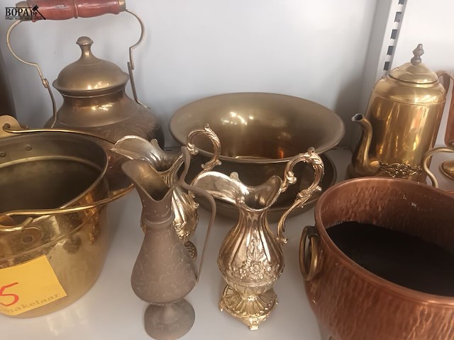 Lot 65 - koperen decoratie. 15 stuks - afbeelding 4 van  6