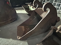 Lot 65 - kraanbak - afbeelding 2 van  2