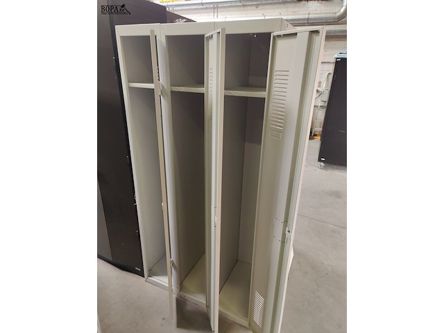 Lot 65 - lockerkast - afbeelding 2 van  2