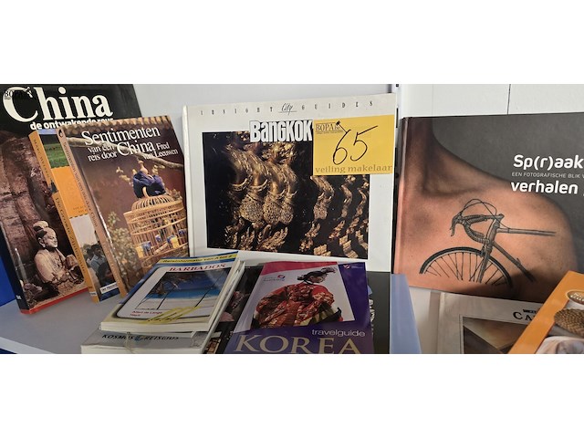 Lot 65 - lot boeken over azië 15 stuks - afbeelding 3 van  4