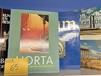Lot 65 - lot kunst- en architectuurboeken - 4 stuks