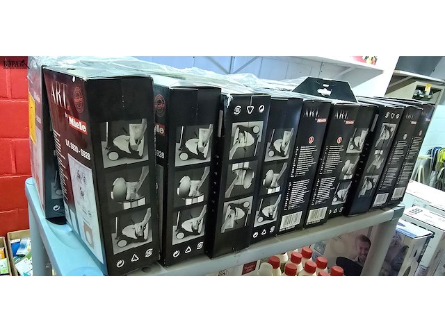 Lot 65 - miele stofzuigzakken 20 dozen - afbeelding 3 van  3