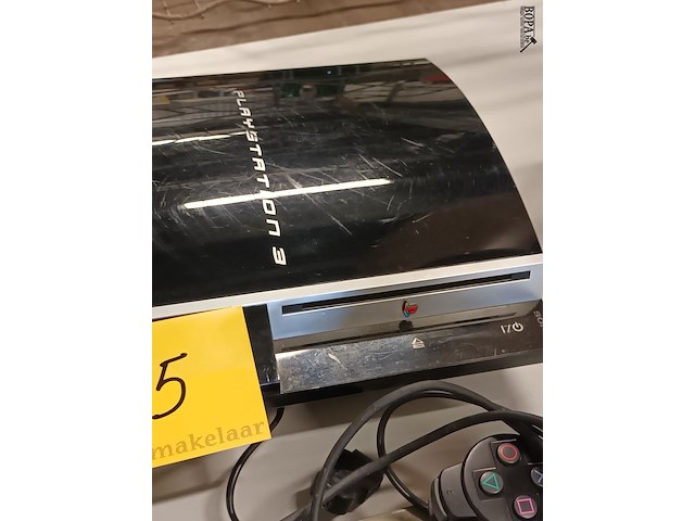 Lot 65 - playstation. 2 stuks - afbeelding 3 van  4