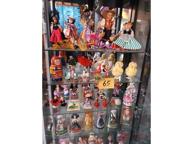 Lot 65 - popjes. 50 stuks - afbeelding 1 van  5