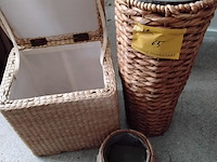 Lot 65 - rieten decoratie - afbeelding 1 van  1