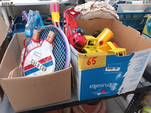 Lot 65 - speelgoed - afbeelding 1 van  7