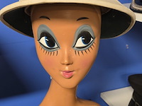 Lot 65 - trinidad 1 kepie (zonder hoofd) - afbeelding 1 van  3