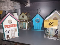 Lot 65 - vogelhuisjes. 5 stuks - afbeelding 1 van  2