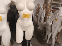 Lot 65 - witte torso vrouw met statief - afbeelding 1 van  4