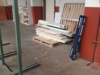 Lot 653 - rolstandaard. 3 stuks