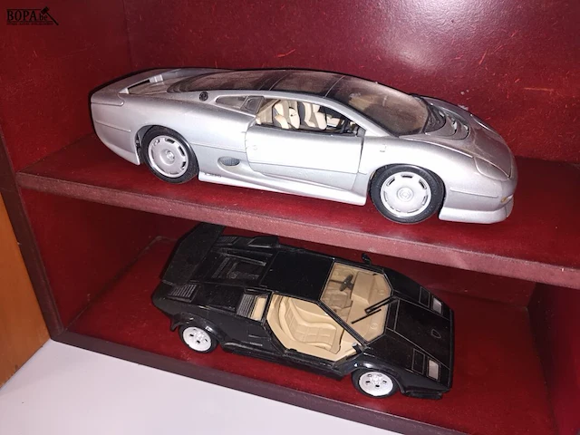 Lot 66 - auto’s op schaal. 43 stuks - afbeelding 7 van  9