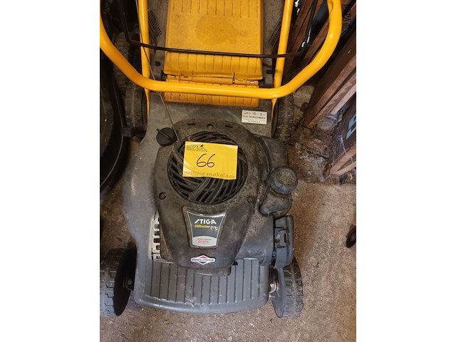 Lot 66 - benzine grasmaaier stiga - afbeelding 4 van  4