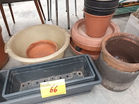 Lot 66 - bloempotten - afbeelding 4 van  4