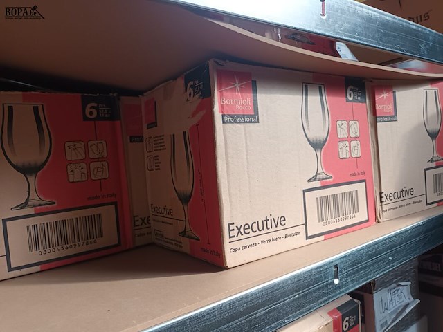 Lot 66 - diverse glazen in doos. 13 stuks - afbeelding 3 van  4