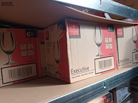 Lot 66 - diverse glazen in doos. 13 stuks - afbeelding 3 van  4